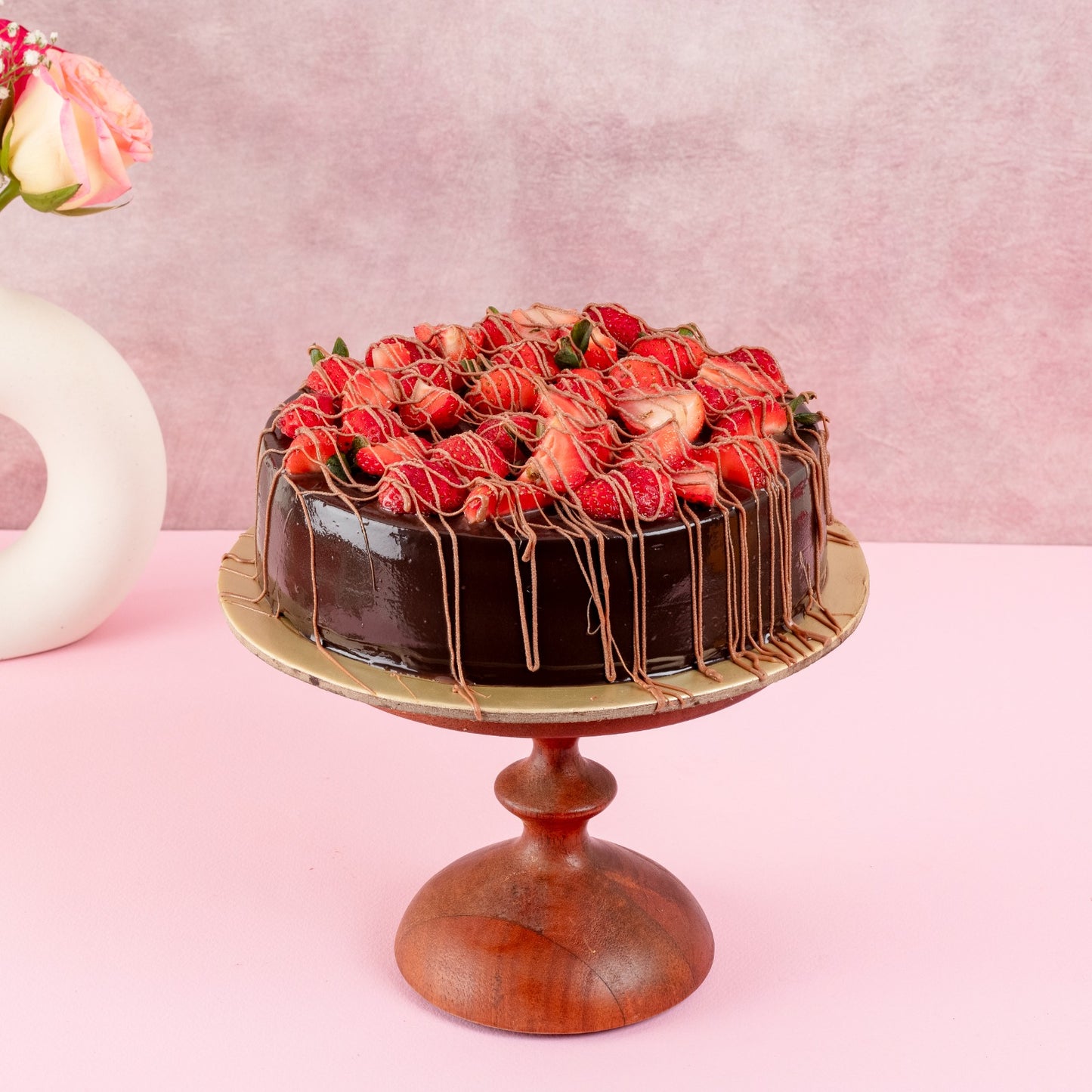 Strawberry Dense Chocolate Cake (500 Grams)