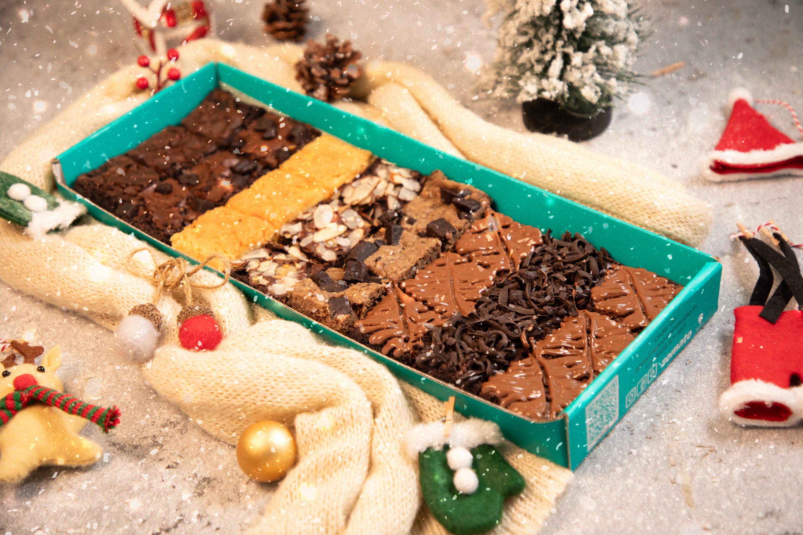 Assorted Brownie Box (24 Pcs) – THE BROWNIE STUDIO