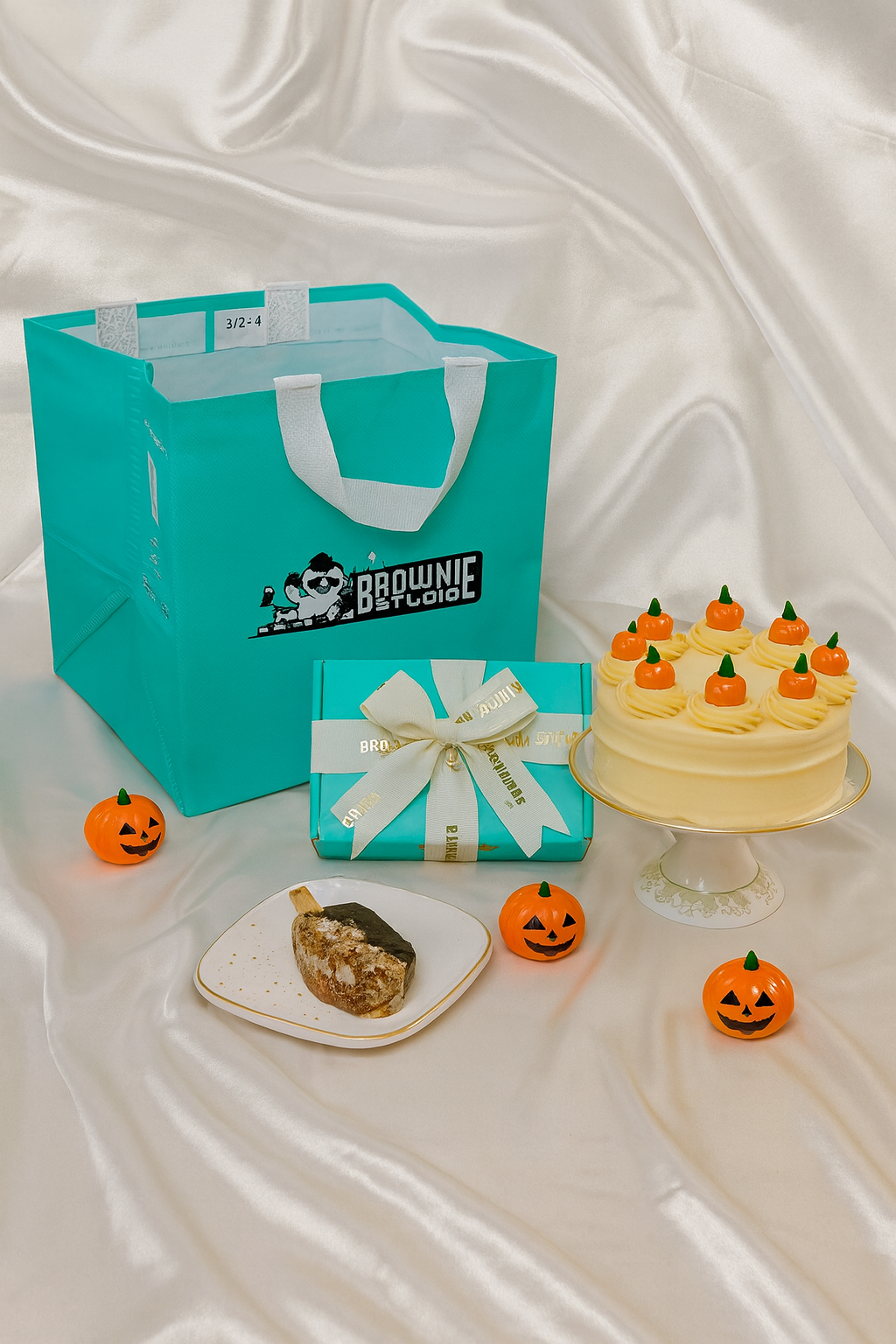 Friendly Halloween Special Gift Hamper Bag