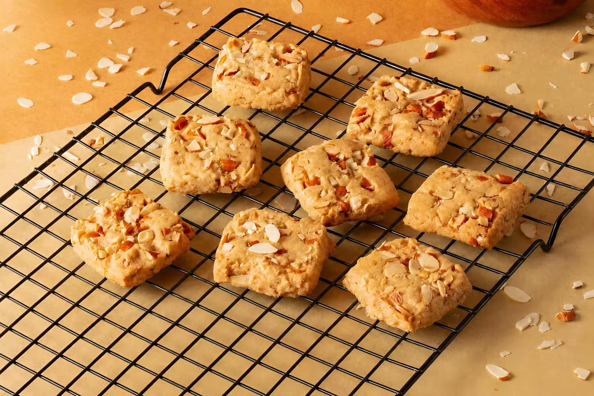 Butter Almond Cookies (8 piece)