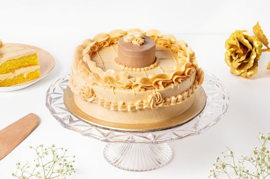 Butterscotch White Chocolate Cake [600 Grams]