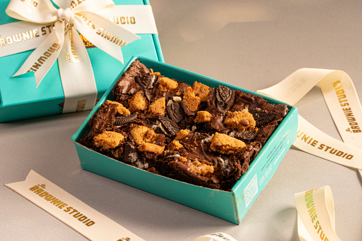 Mini Cookie Oreo Crumble Brownie Box