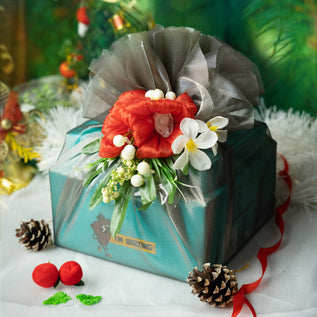 Silver Cake Gift Hamper