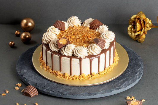 Snickers Peanut Cream Cake [550 Grams]
