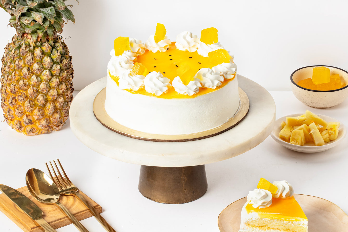PINEAPPLE CAKE [600 G ]