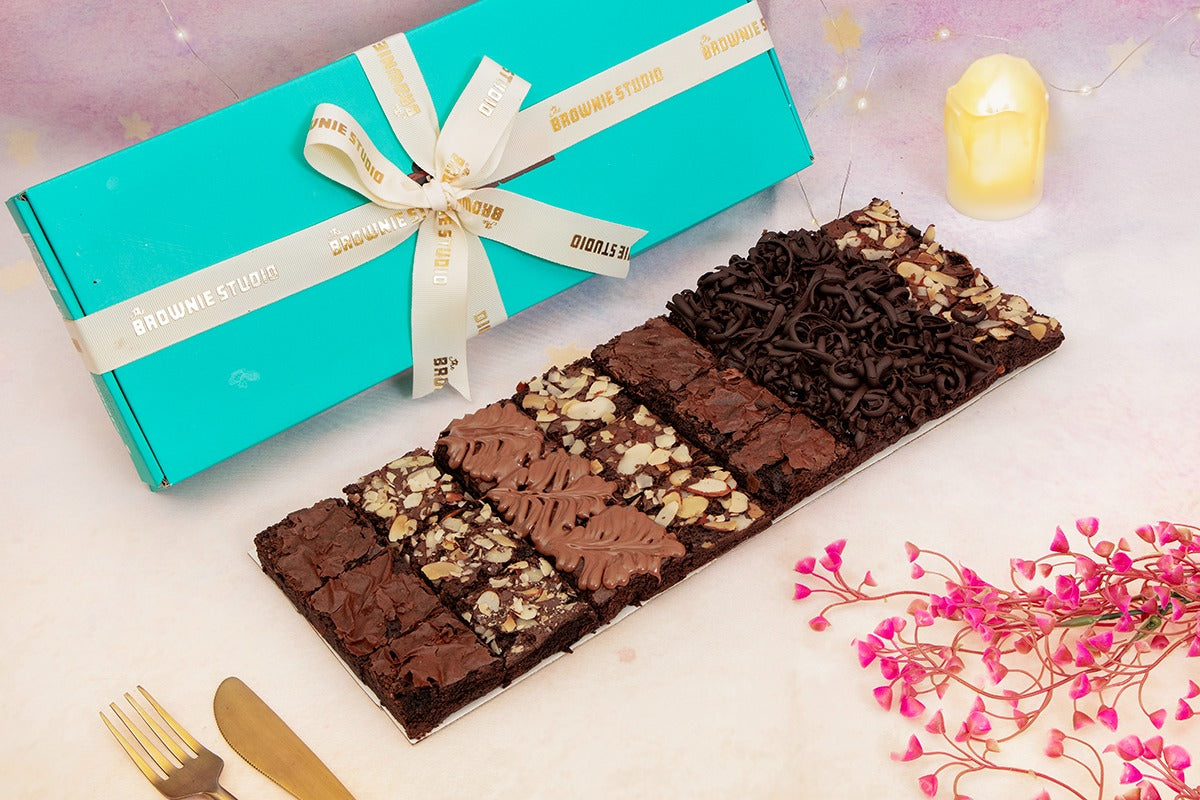 Eggless Assorted Dessert Brownie  New Year Hamper - 24 pcs