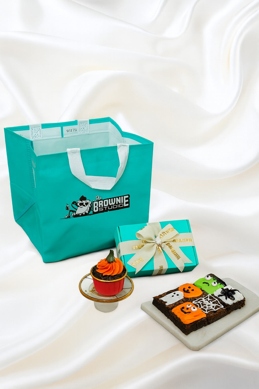 Classic Halloween Special Gift Hamper Bag