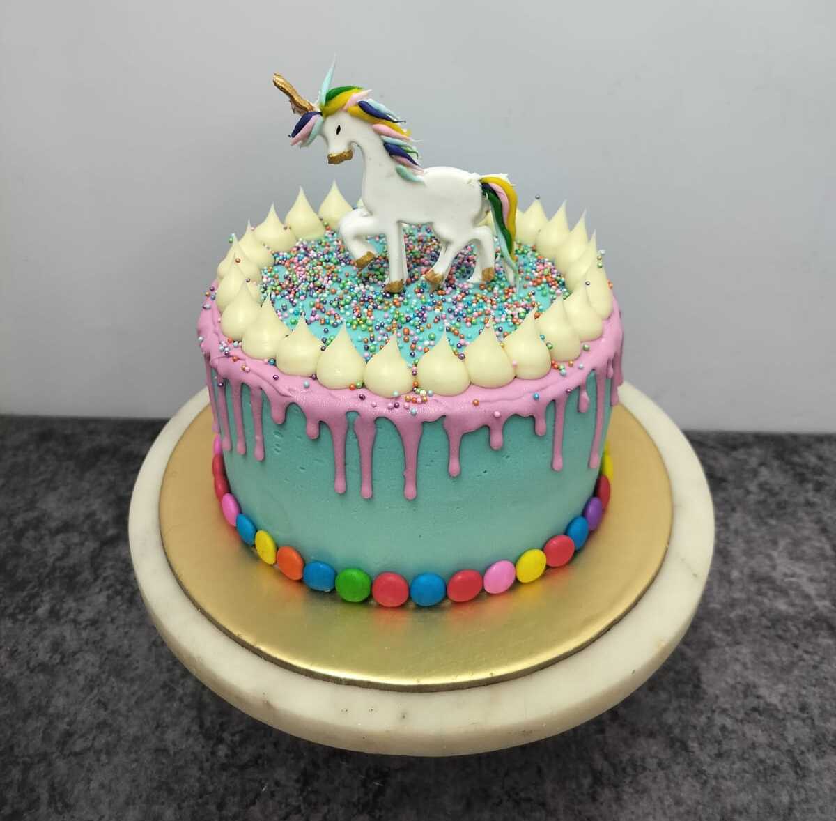 Unicorn Cake Recipe (Step by Step)