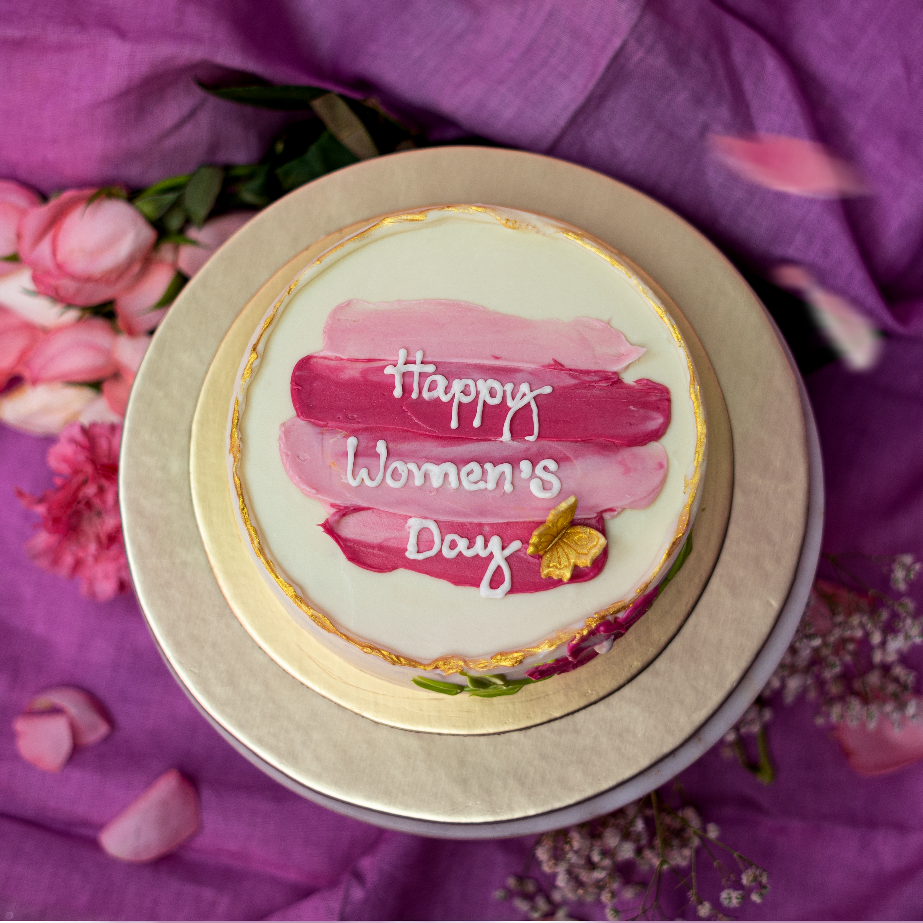 International Women's Day: 8 Glamorous Cakes For 8th of March